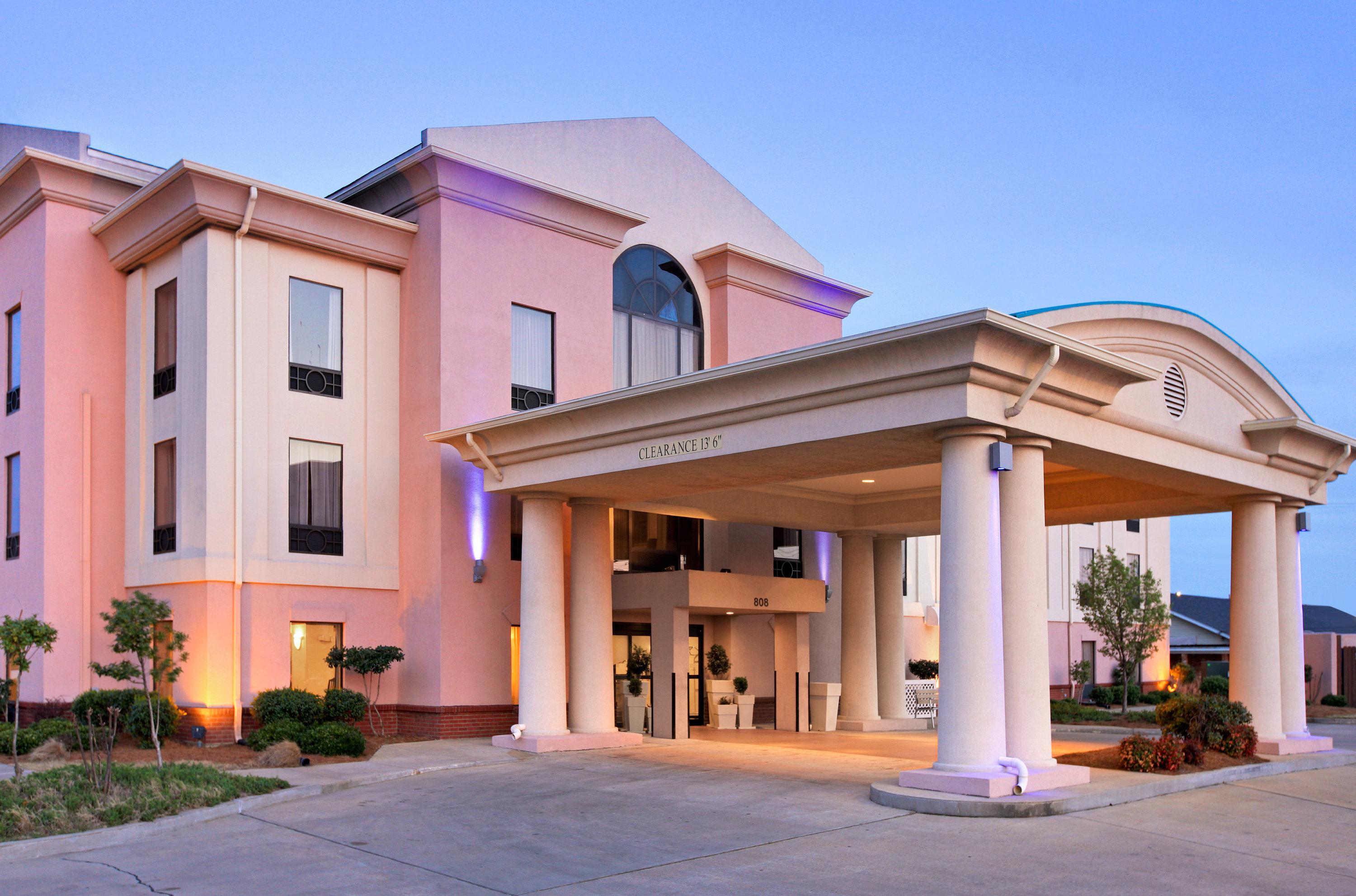 Holiday Inn Express Hotel & Suites Cleveland - Ms By Ihg Exteriér fotografie