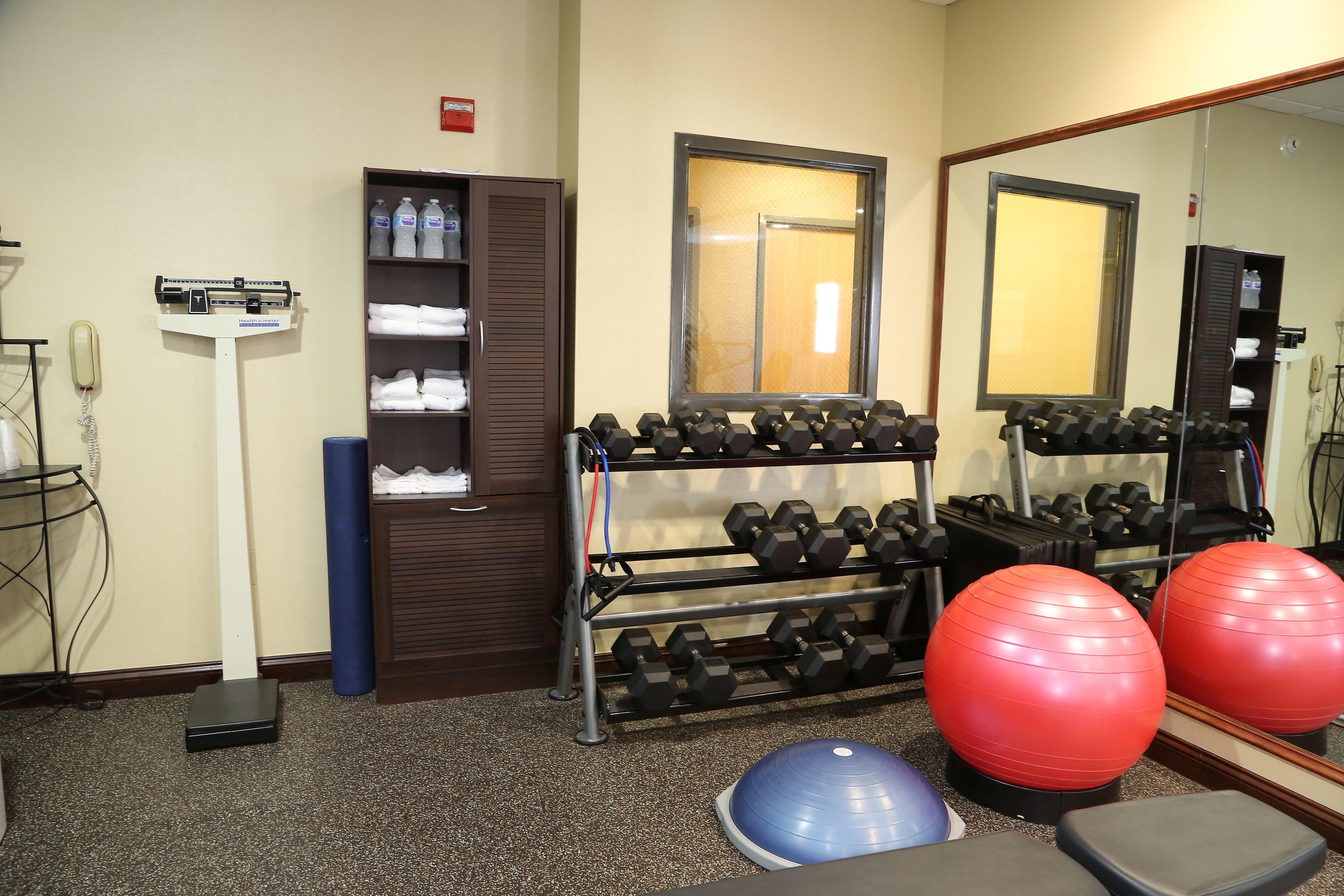 Holiday Inn Express Hotel & Suites Cleveland - Ms By Ihg Exteriér fotografie