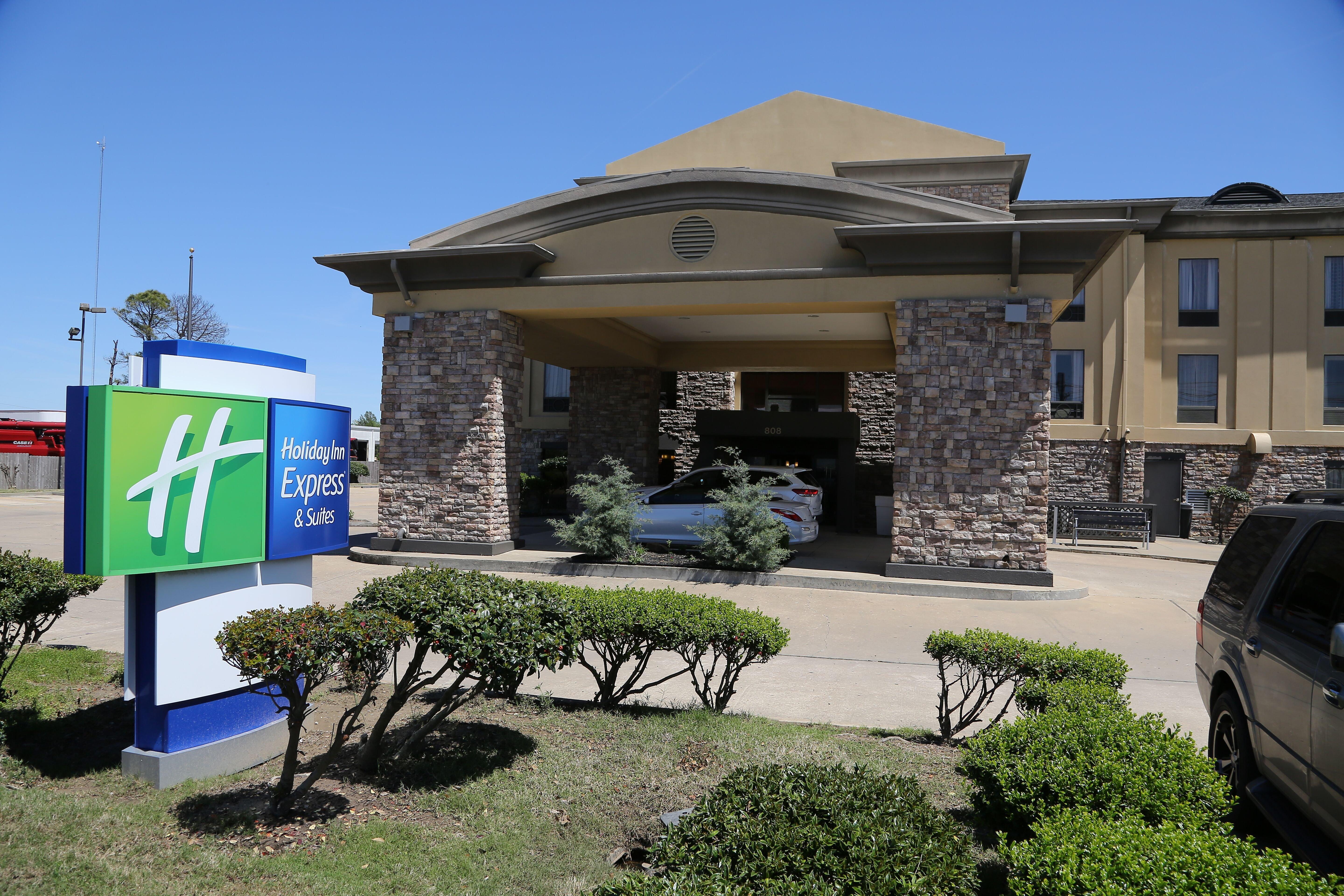 Holiday Inn Express Hotel & Suites Cleveland - Ms By Ihg Exteriér fotografie