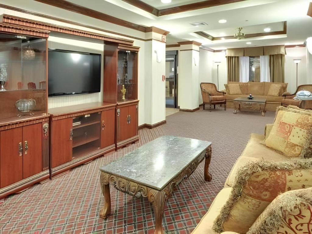 Holiday Inn Express Hotel & Suites Cleveland - Ms By Ihg Exteriér fotografie